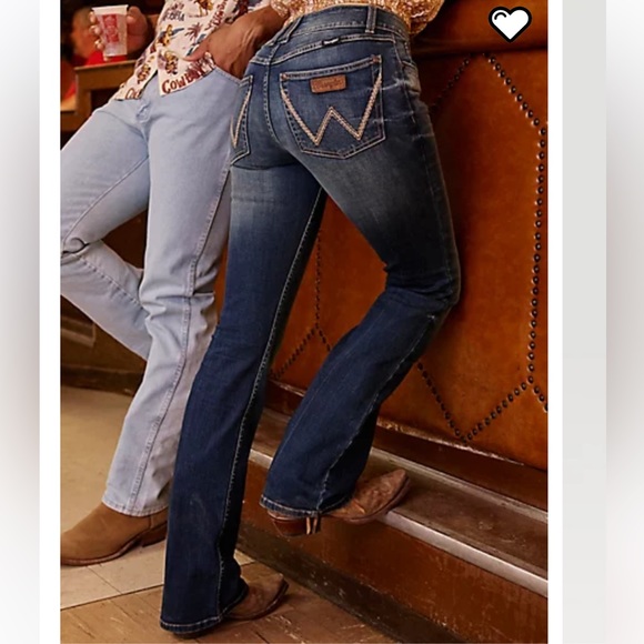 Wrangler Denim - WOMENS WRANGLER RETRO MAE BOOT CUT JEAN: Vivianna 30 x 32
